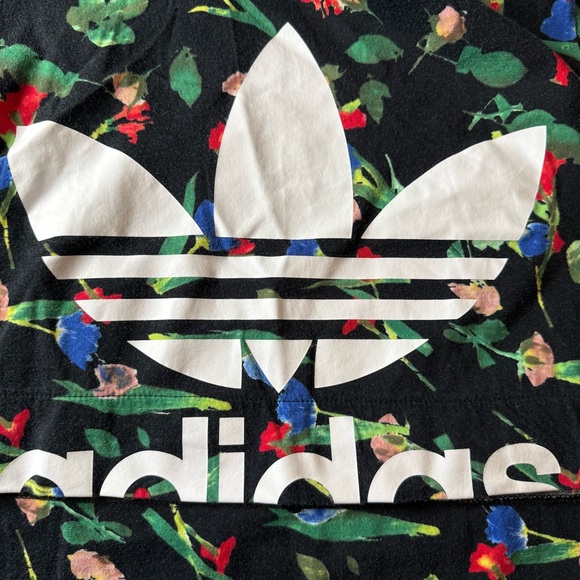 Adidas Cropped Floral Tee - Picture 4 of 5